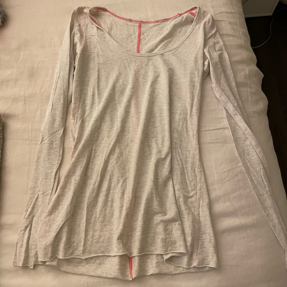 Lululemon Women's White Long Sleeve Scoop Neck Cotton Shirt